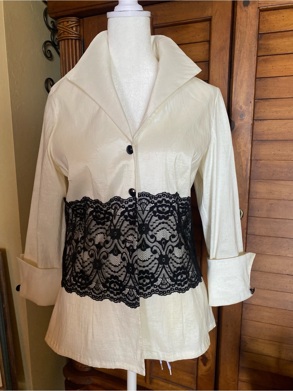 Scarlett Nite Cream Blouse with Black Lace Waist Panel